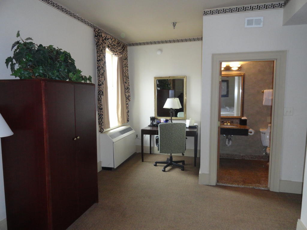 Tazewell Hotel Downtown, An Ascend Collection Member Норфолк Стая снимка
